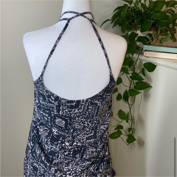 Mossimo Abstract Print Open Back Tank Top - Picture 5 of 8